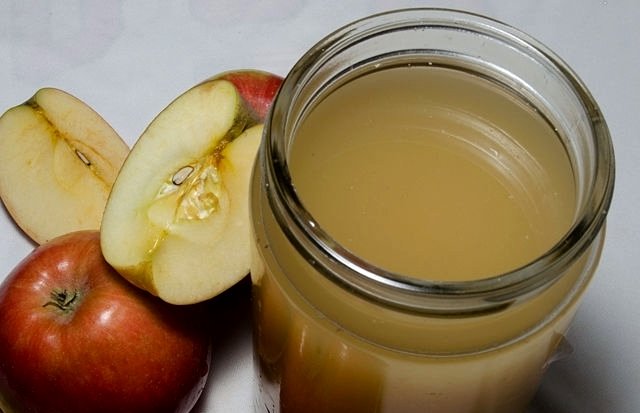 Яблучний оцет для обличчя | Маски з яблучним оцтом