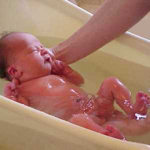 Череда для купання новонароджених   як правильно заварювати рослина? Чому слід використовувати травяні ванни?