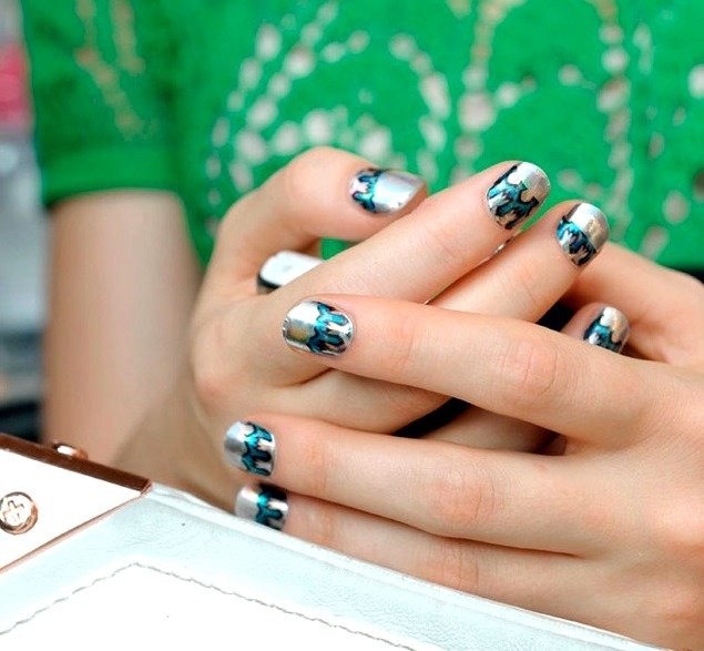 Фольга для нігтів | Дизайн нігтів з фольгою