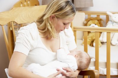 Пронос у немовляти (дитини, новонародженого): чим лікувати, як визначити?