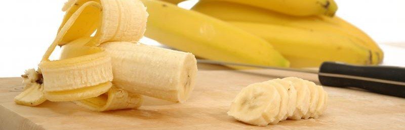 Можна банани годуючій мамі, при грудному вигодовуванні? Яка користь і шкоду?