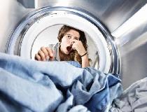 Неприємний запах з пральної машини автомат. Як його прибрати?