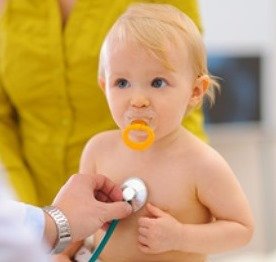 Обструктивний бронхіт у немовляти: як правильно лікувати і діагностувати?