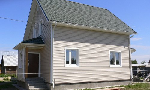 Сайдинг своїми руками для обшивки стін зовні: інструкція (фото і відео)