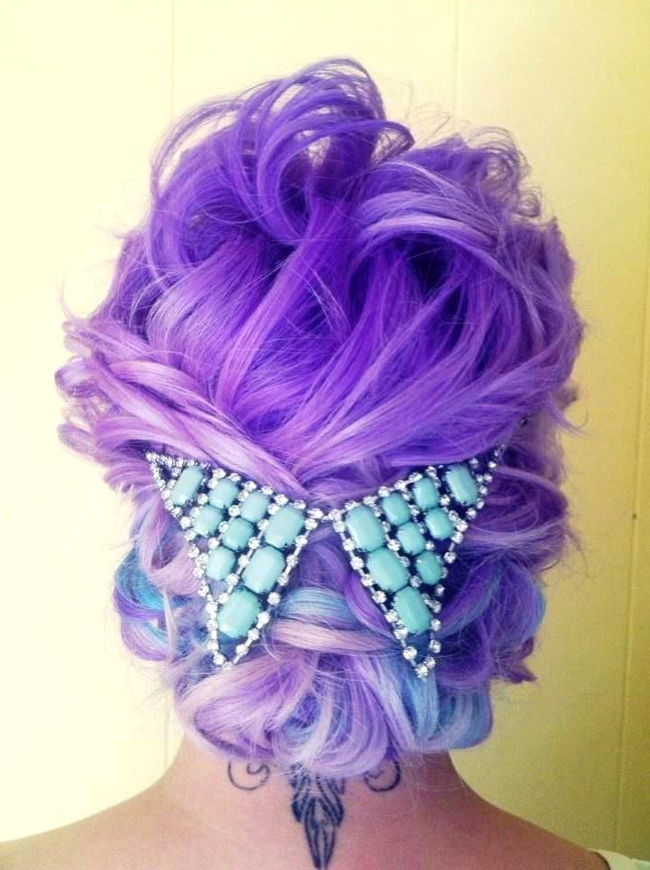 Яскраві фарби для волосся | Фарби для волосся яскравих кольорів