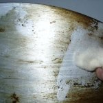 Як почистити праску в домашніх умовах