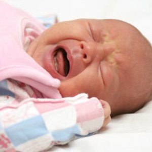 Як зробити клізму новонародженого в домашніх умовах? Як часто можна проводити процедуру?