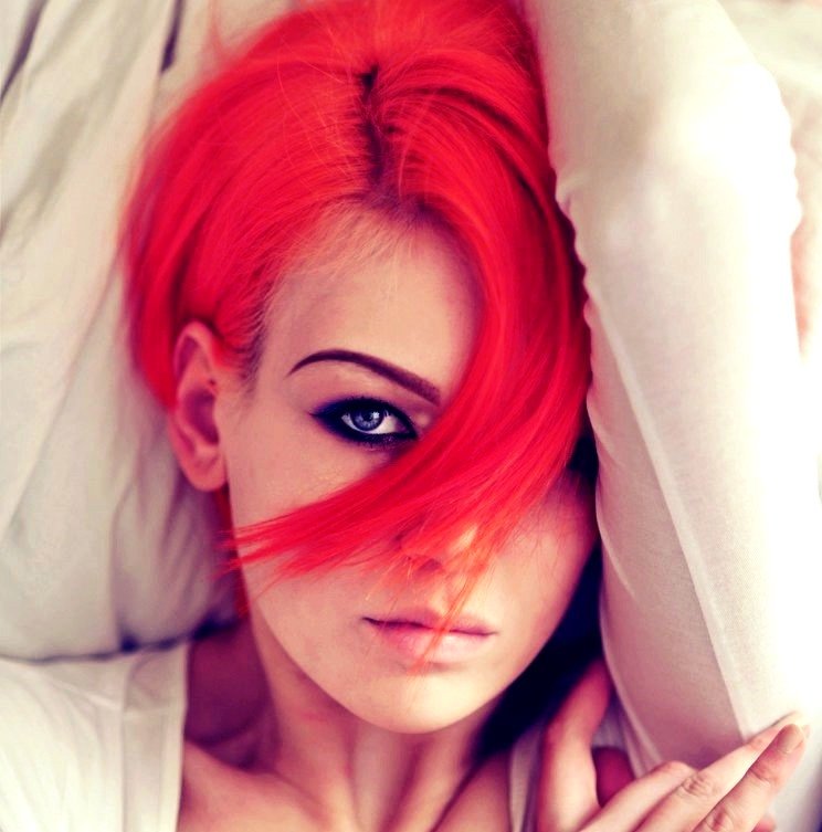 Яскраві фарби для волосся | Фарби для волосся яскравих кольорів