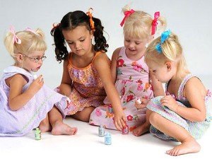 Дитячий манікюр і як відучити гризти нігті дітей
