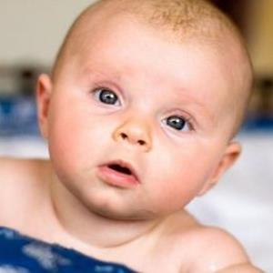 Лінекс для новонароджених   розглянемо інструкцію по застосуванню і відгуки батьків. Рекомендації по використанню препарату.