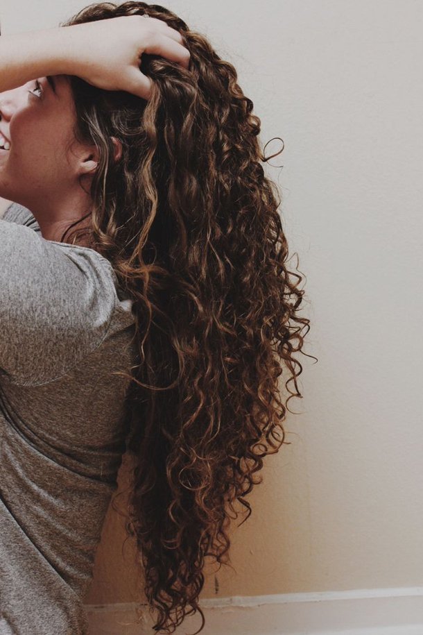 Стрижки на кучеряве волосся | Стрижки на середні кучеряве волосся Стрижки на кучеряве волосся | Стрижки на середні кучеряве волосся