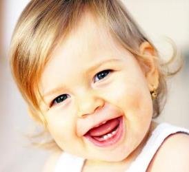 Прорізування зубів у немовлят   перші симптоми і ознаки, коли зявляться зубки?