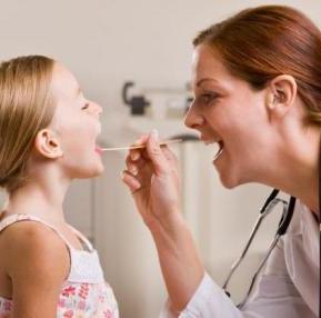 Осиплість голосу у дитини: обговорюємо процедури для лікування.