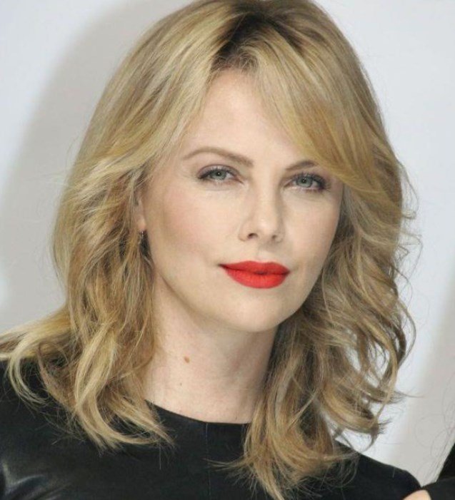 Зачіска драбинка на середні волосся Зачіска драбинка на середні волосся