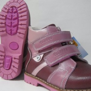 Ортопедичне взуття для дітей при вальгусной деформації   зимові і літні варіанти. Відгуки батьків про черевичках.