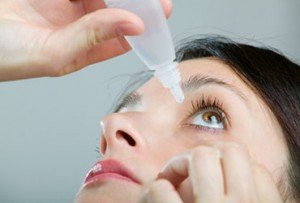 Печіння в очах: Причини печіння в очах, Лікування, Симптоми