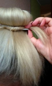 Зачіски з пучками Зачіски з пучками