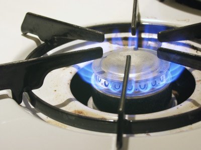 Як вибрати газову плиту: розпал, конфорки, матеріал решітки і столу