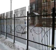 Огорожі з зварної сітки своїми руками