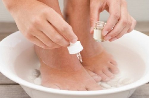З чим зробити домашні ванни для ніг: варіанти на всі випадки життя!