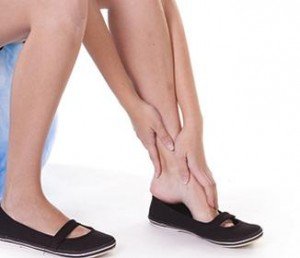 Біль в ногах від коліна до стопи. В чому причина, яке лікування?