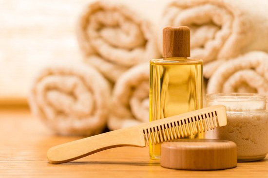 Мигдальне масло для волосся в домашніх умовах: рецепти масок, відгуки і застосування
