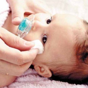 Як розвести Фурацилін для промивання очей новонародженій дитині? Відгуки батьків про препарат.