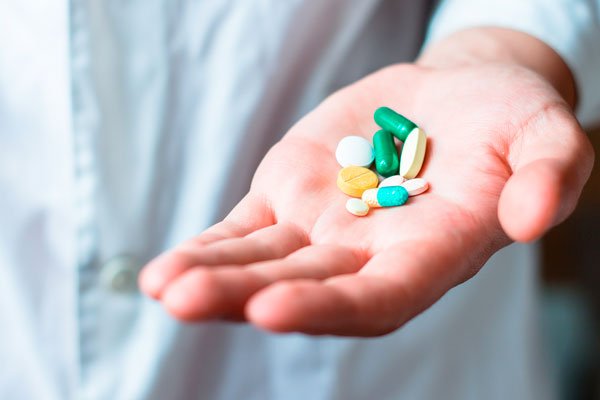 8 продуктів, які не потрібно вживати, приймаючи ліки