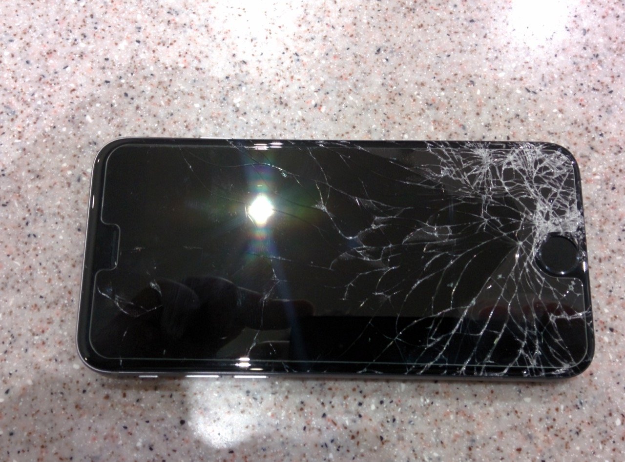 Що робити, якщо зламався iPhone 6