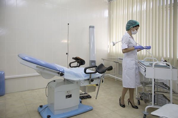Особливості огляду прямої кишки у жінок Особливості огляду прямої кишки у жінок