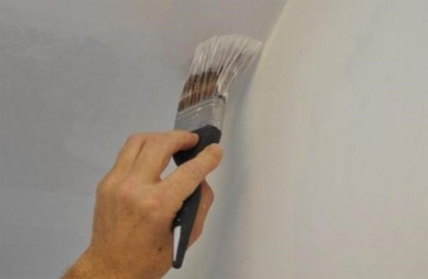 Як вибрати кращу фарбу для стін для нанесення своїми руками