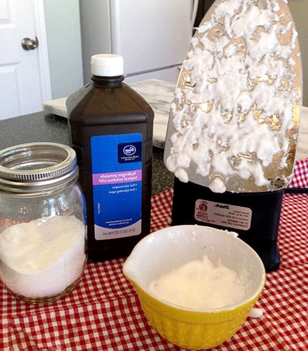 Як почистити праску в домашніх умовах