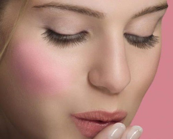 Горить шкіра обличчя: причини і лікування