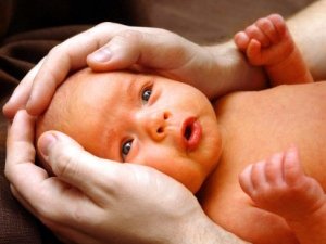 Скільки тягнеться жовтяниця в новонародженого і коли вже повинна пройти?