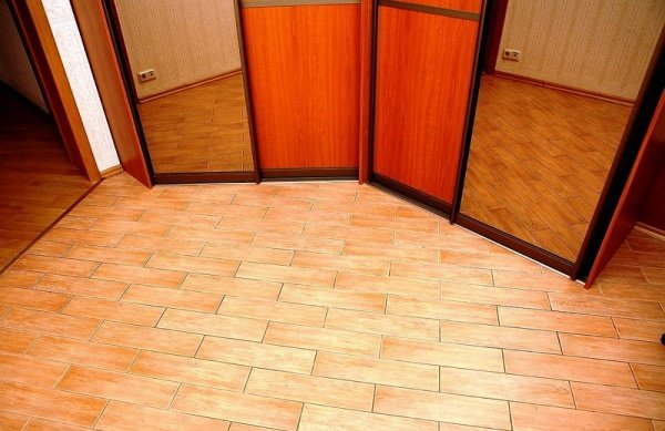 Види сучасного лінолеуму для квартири