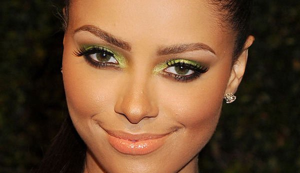 Макіяж для зелених очей | Гарний макіяж для зелених очей