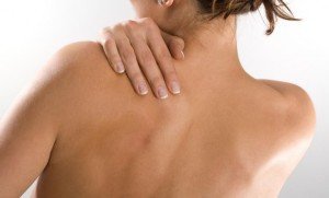 Біль під лопаткою: причини і лікування