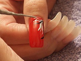 Робимо самостійно приголомшливий дизайн нігтів червоного кольору