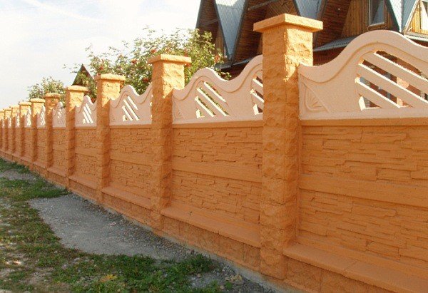 Як вибрати фарбу для зовнішніх робіт