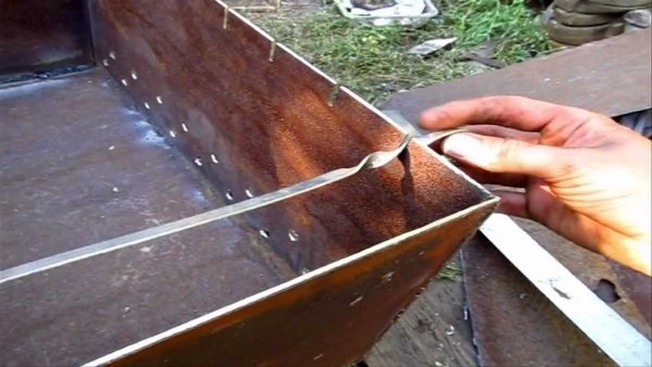 Мангал з металу своїми руками