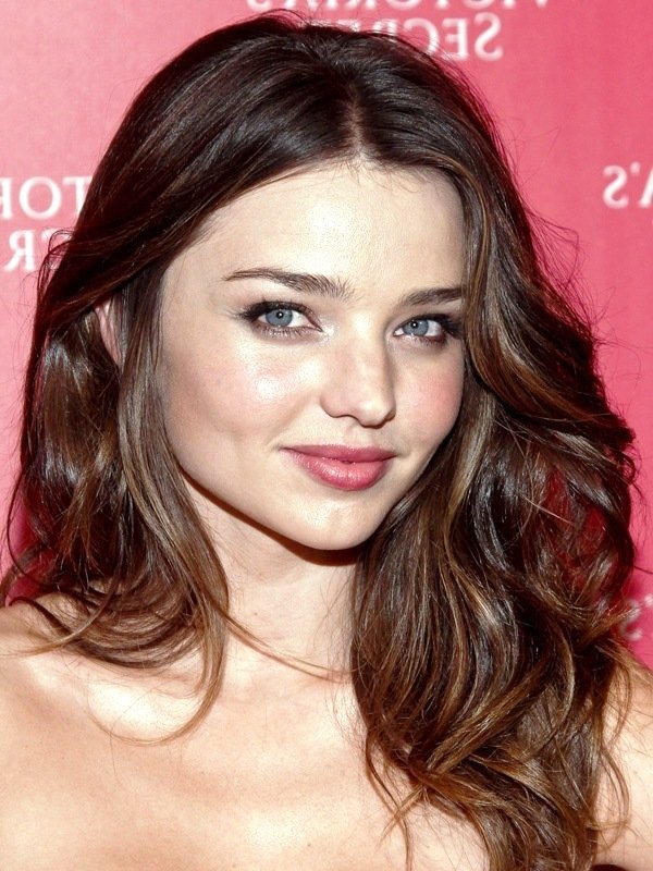 Зачіски за допомогою праски| Зачіски за допомогою праски фото, відео Зачіски за допомогою праски| Зачіски за допомогою праски фото, відео