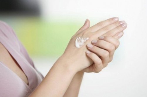 7 правил догляду за руками, які може дотримуватися кожна дівчина!