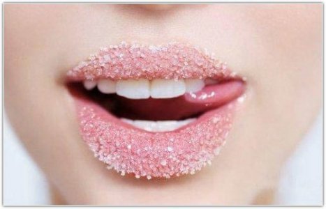 Як допомогти обвітрених губ