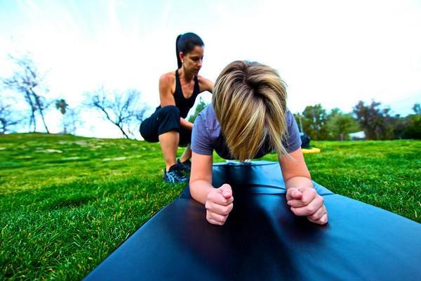 Як займатися спортом вдома | Як схуднути будинку займаючись спортом