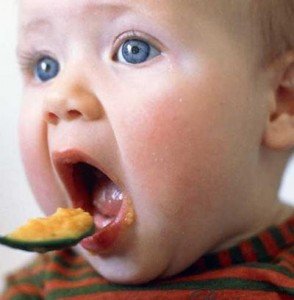 Введення прикорму при штучному вигодовуванні   які продукти краще?