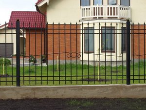 Огорожі з зварної сітки своїми руками