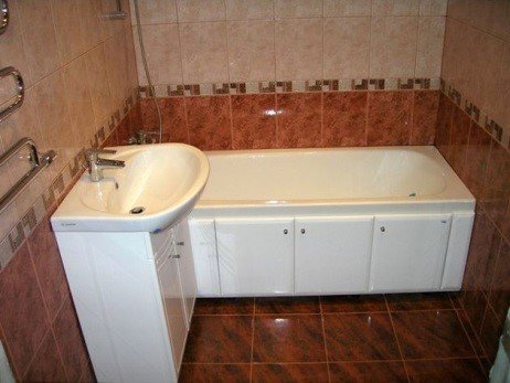 Сучасний ремонт маленької ванної кімнати в хрущовці