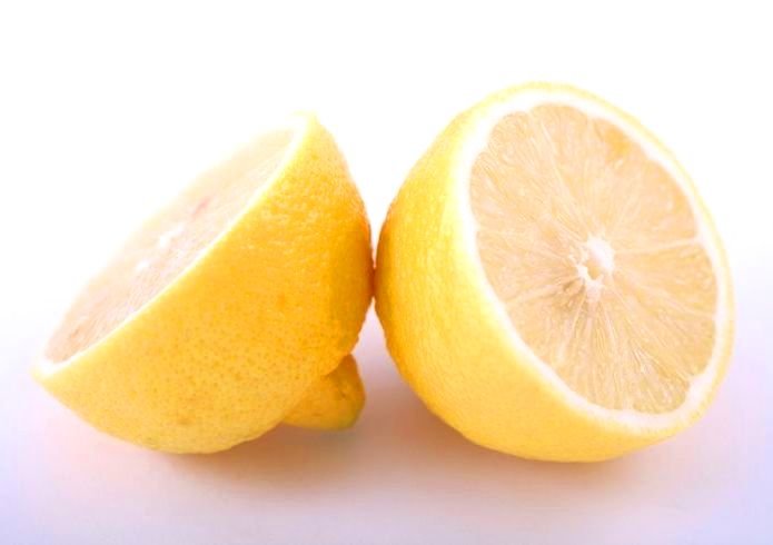 Лимон для волосся | Освітлення волосся лимоном