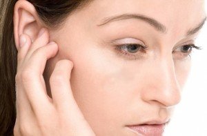 Сверблячка у вухах: причини і лікування