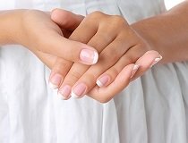 Як зміцнити нігті в домашніх умовах? Наявні ванни і маски для Ваших нігтів